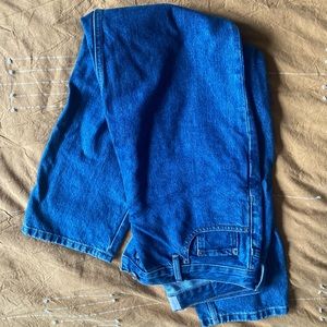 Everlane cheeky crop jean